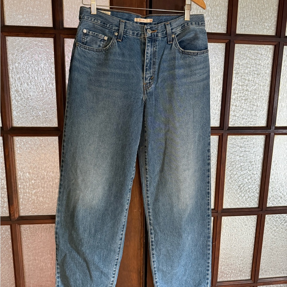 Levi’s Baggy Dad Jean